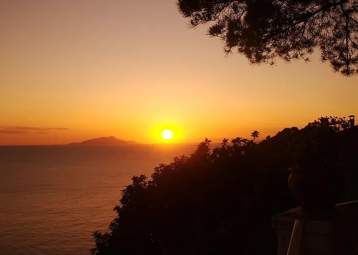 Caruso 1 By Villasandco Rentalsorrento Apartment Sorrento